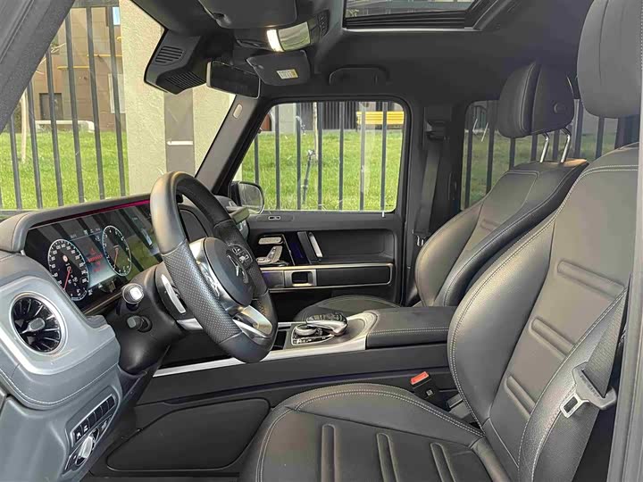 Фото 8 - Mercedes-Benz G-Class