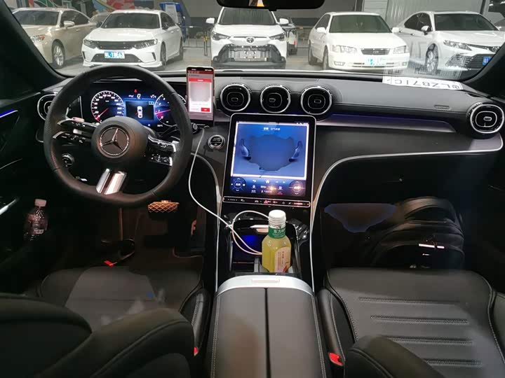 Фото 10 - Mercedes-Benz C-Class