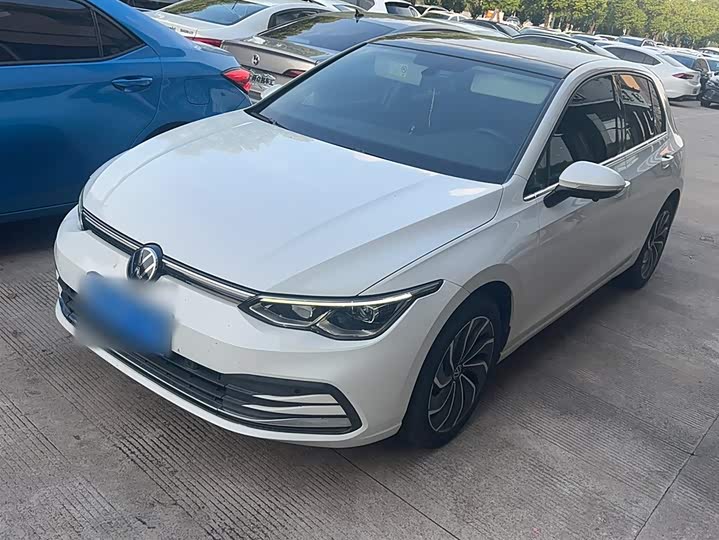 Фото 1 - Volkswagen Golf