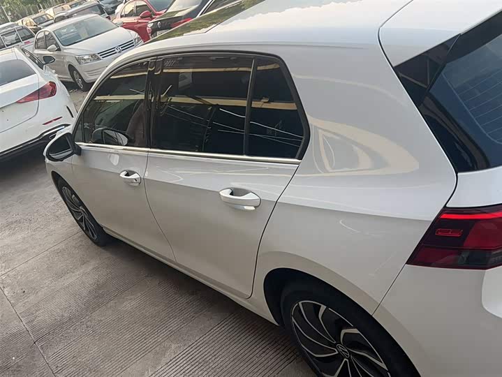 Фото 7 - Volkswagen Golf