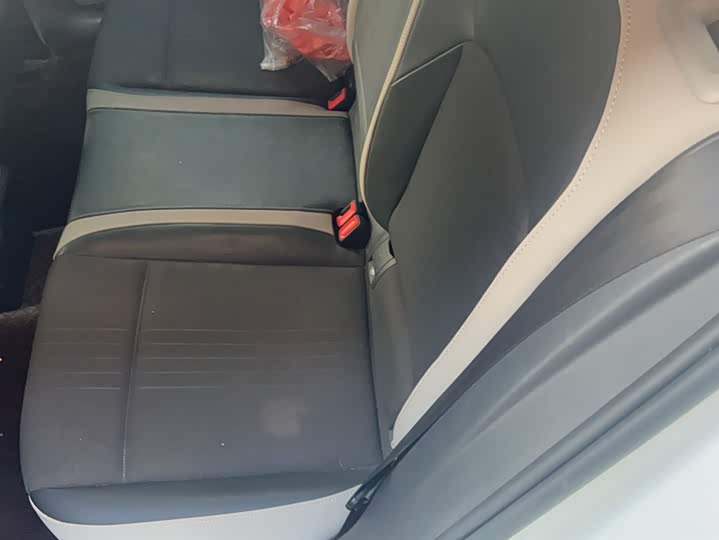 Фото 8 - Volkswagen Golf