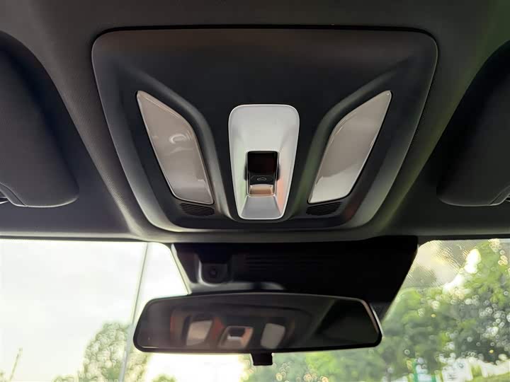 Фото 12 - Changan UNI-V