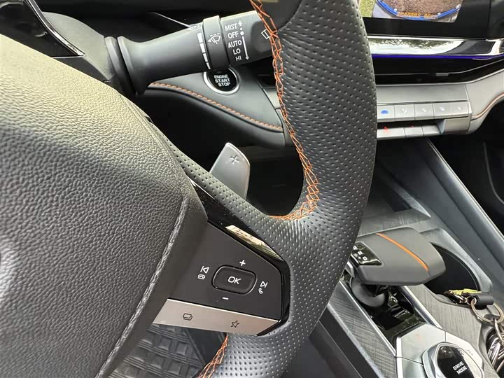 Фото 13 - Changan UNI-V