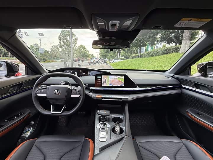 Фото 17 - Changan UNI-V