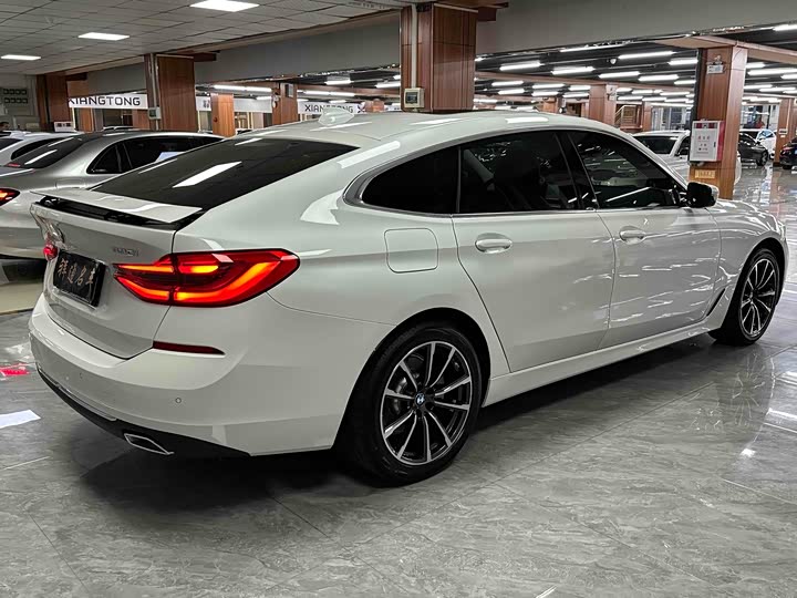 Фото 9 - BMW 6 Series GT