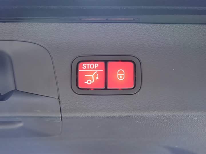 Фото 17 - Mercedes-Benz GLS-Class