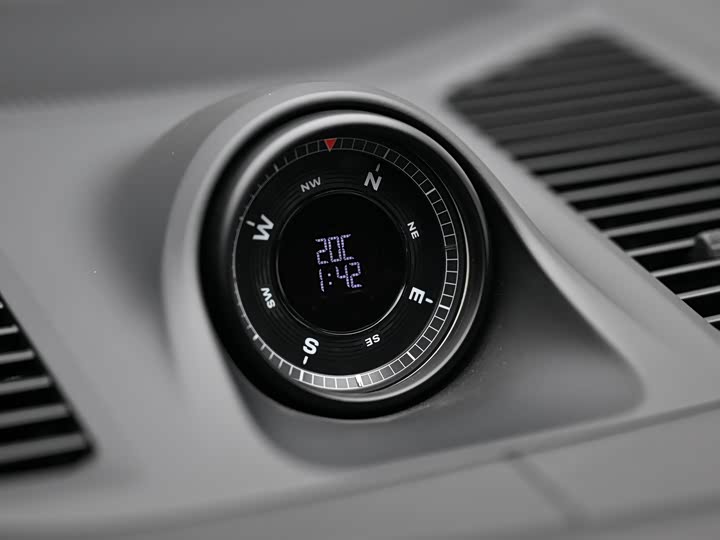 Фото 13 - Porsche Cayenne