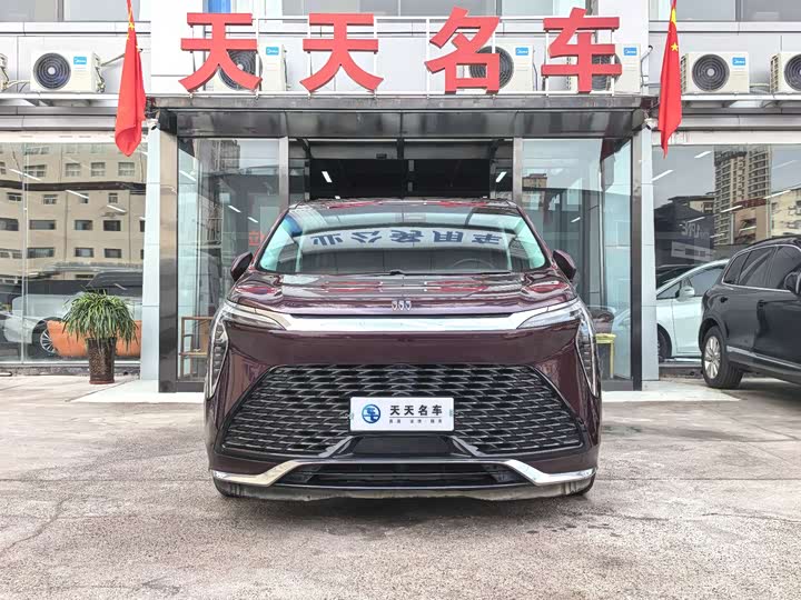 Фото 2 - Buick GL8 Century