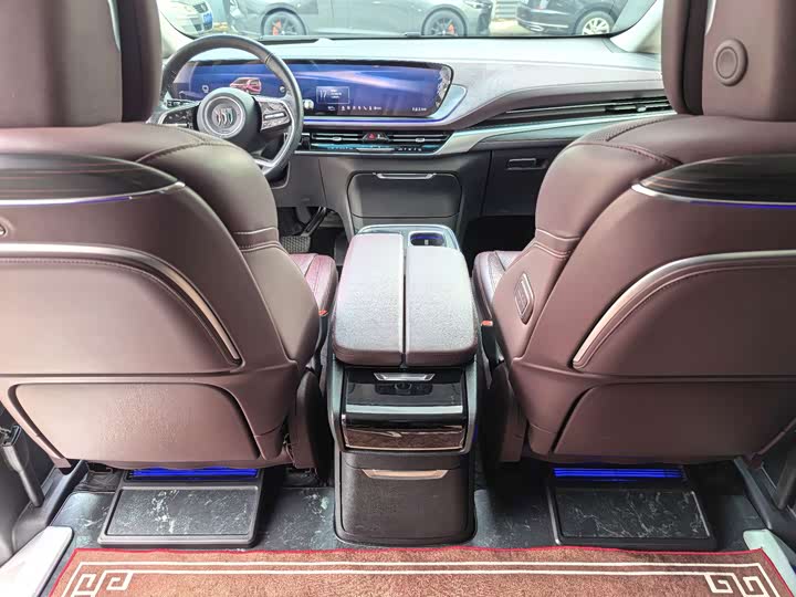 Фото 21 - Buick GL8 Century