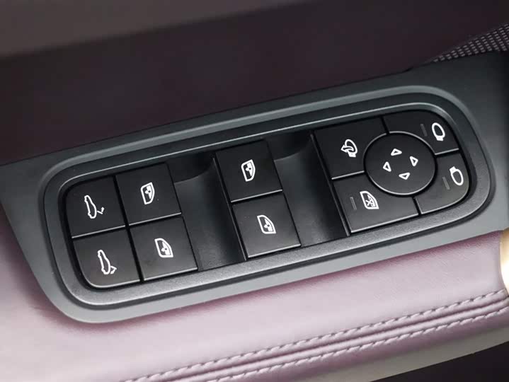 Фото 11 - Porsche Cayenne