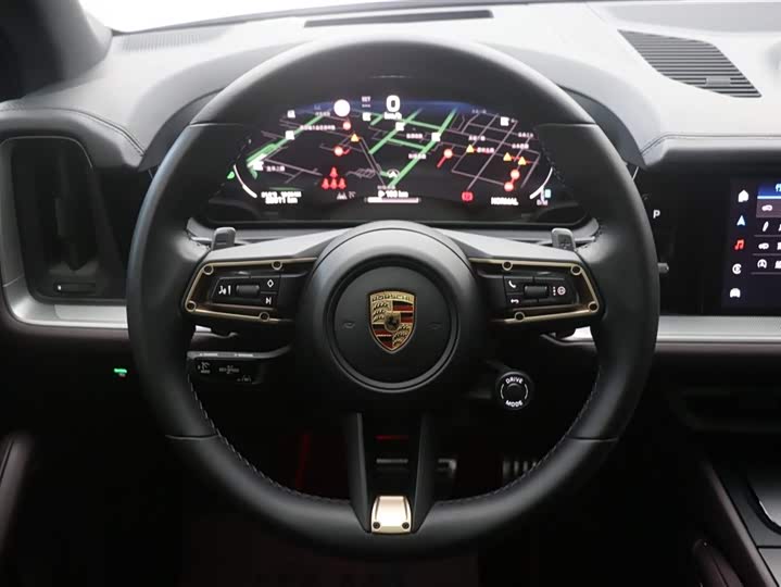 Фото 18 - Porsche Cayenne