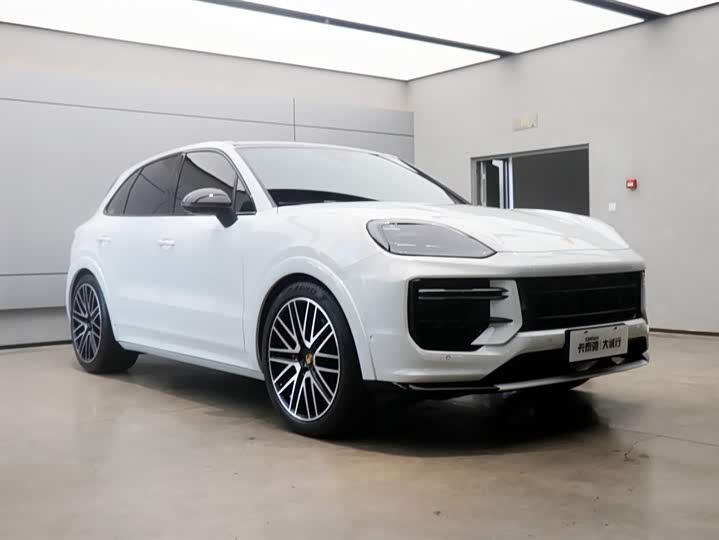 Фото 25 - Porsche Cayenne