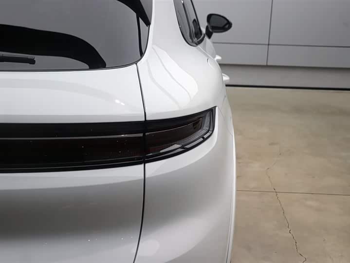 Фото 27 - Porsche Cayenne