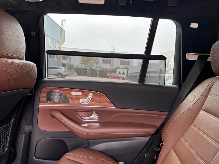 Фото 13 - Mercedes-Benz GLS-Class