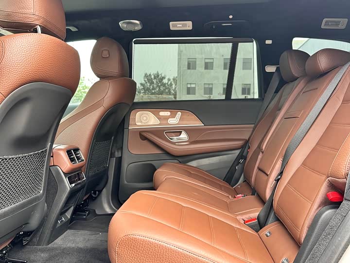 Фото 16 - Mercedes-Benz GLS-Class