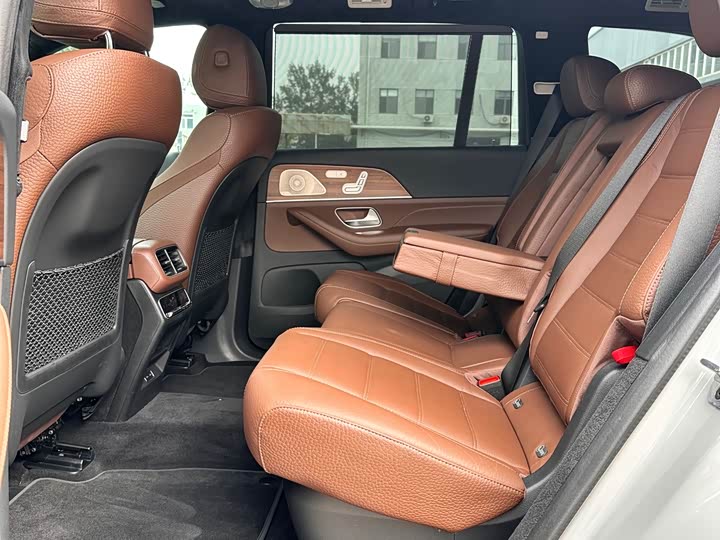 Фото 17 - Mercedes-Benz GLS-Class