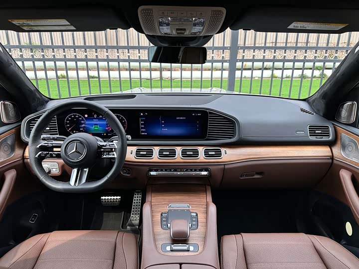 Фото 20 - Mercedes-Benz GLS-Class