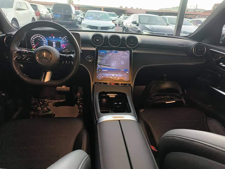 Фото 10 - Mercedes-Benz C-Class