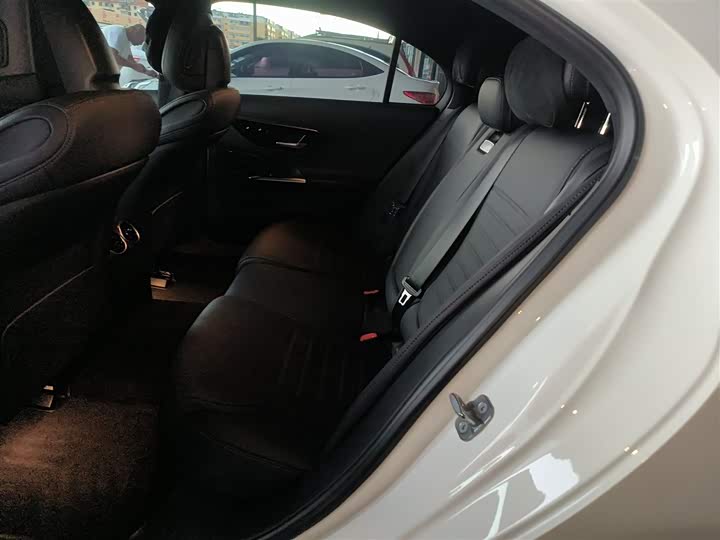 Фото 17 - Mercedes-Benz C-Class