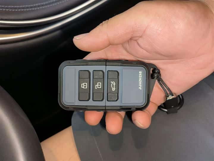 Фото 9 - Mercedes-Benz C-Class