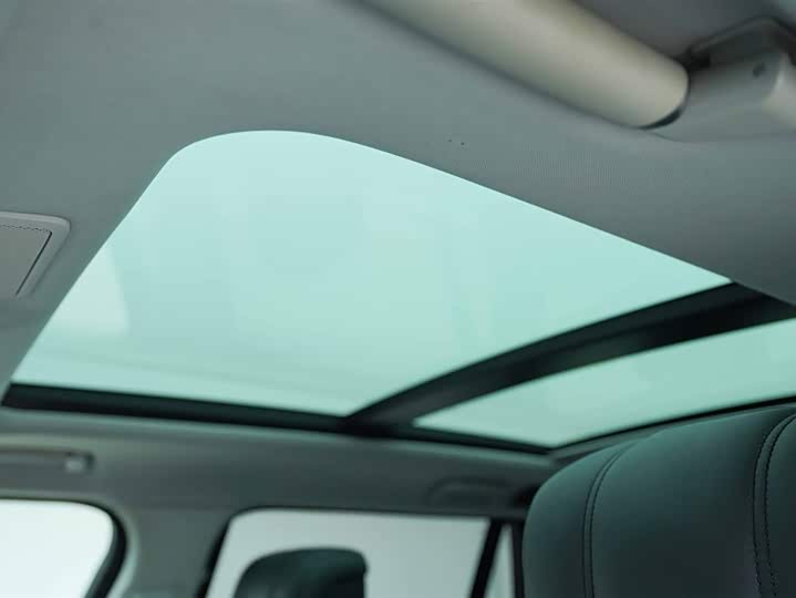 Фото 11 - Land Rover Range Rover