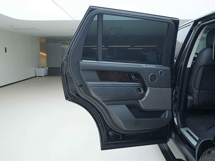 Фото 17 - Land Rover Range Rover