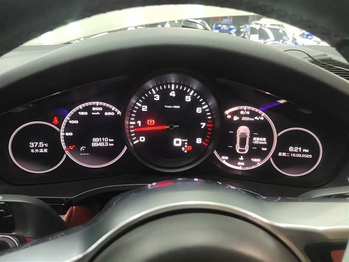 Фото 12 - Porsche Cayenne