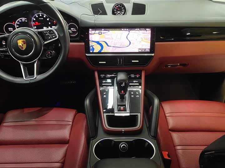 Фото 13 - Porsche Cayenne