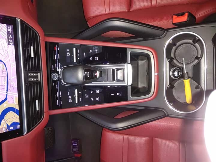 Фото 14 - Porsche Cayenne