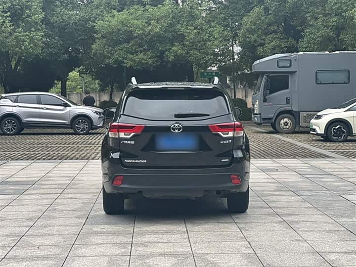 Фото 6 - Toyota Highlander