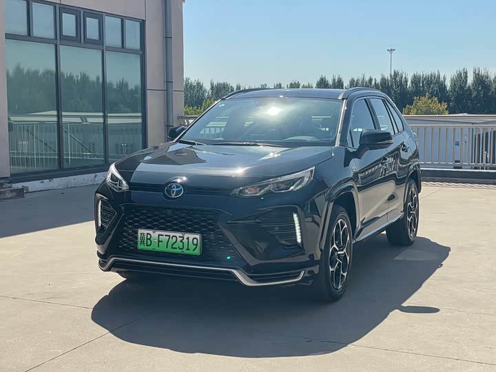 Фото 1 - Toyota Wildlander Hybrid