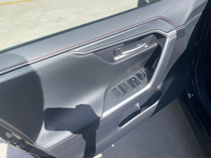 Фото 12 - Toyota Wildlander Hybrid