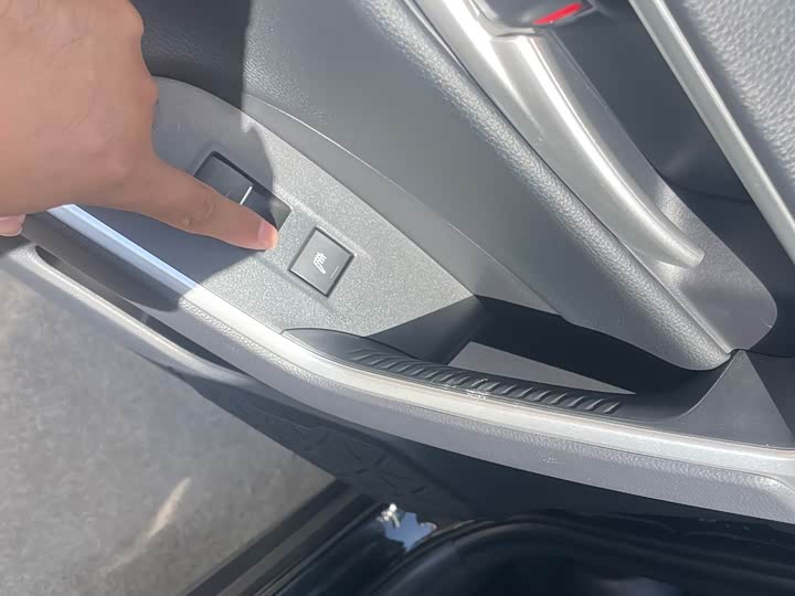 Фото 16 - Toyota Wildlander Hybrid