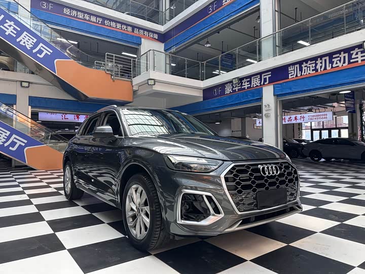 Фото 3 - Audi Q5L