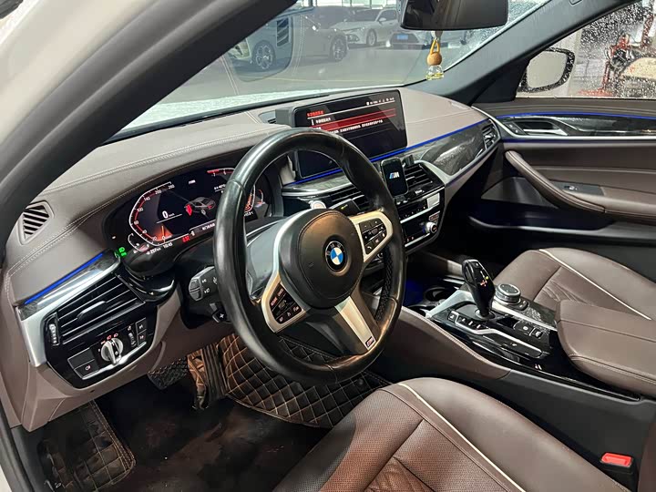 Фото 4 - BMW 5 Series