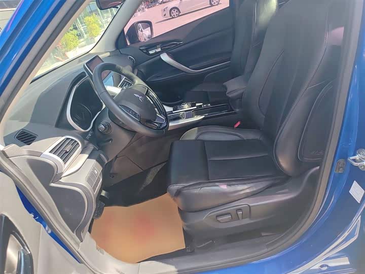 Фото 9 - Mitsubishi Eclipse Cross