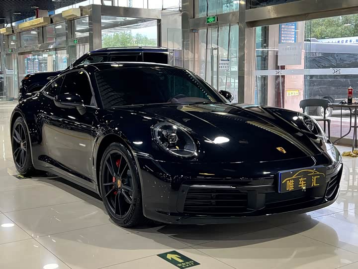 Фото 3 - Porsche 911