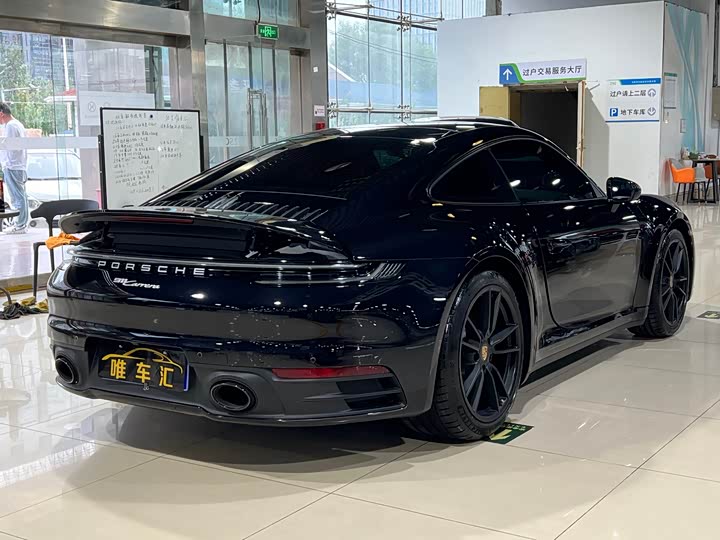 Фото 4 - Porsche 911