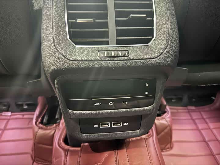 Фото 16 - Volkswagen Tayron