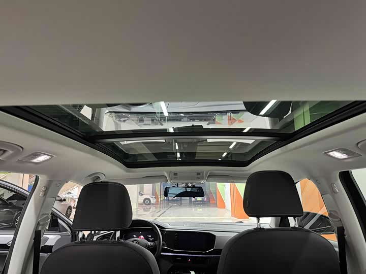 Фото 18 - Volkswagen Tayron