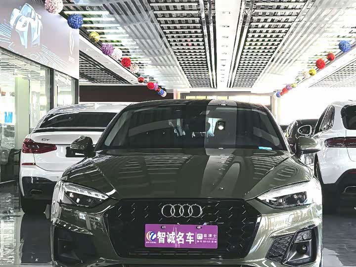 Фото 2 - Audi A5