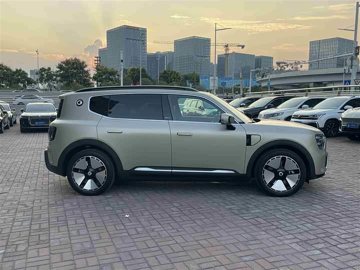 Фото 7 - Smart #5