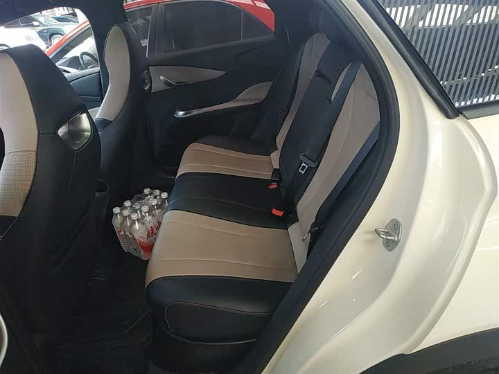 Фото 17 - BYD Dolphin