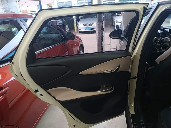 Фото 29 - BYD Dolphin