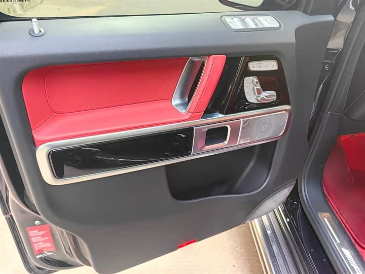 Фото 13 - Mercedes-Benz G-Class AMG