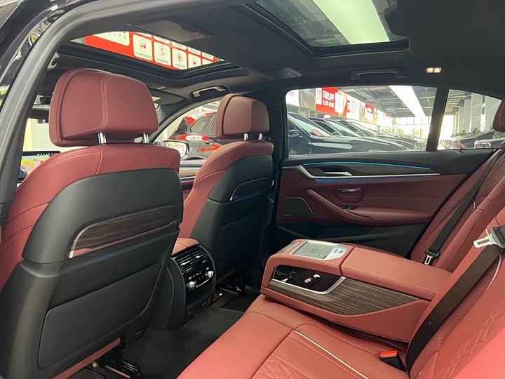 Фото 11 - BMW 5 Series