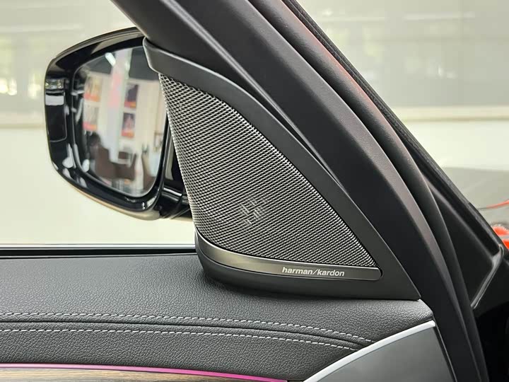 Фото 19 - BMW 5 Series