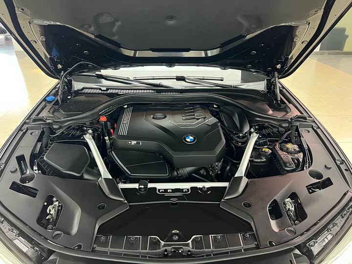 Фото 28 - BMW 5 Series