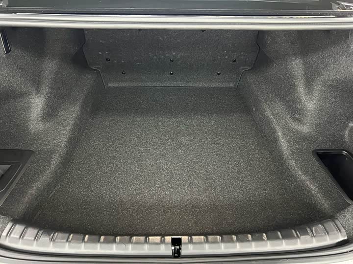 Фото 29 - BMW 5 Series