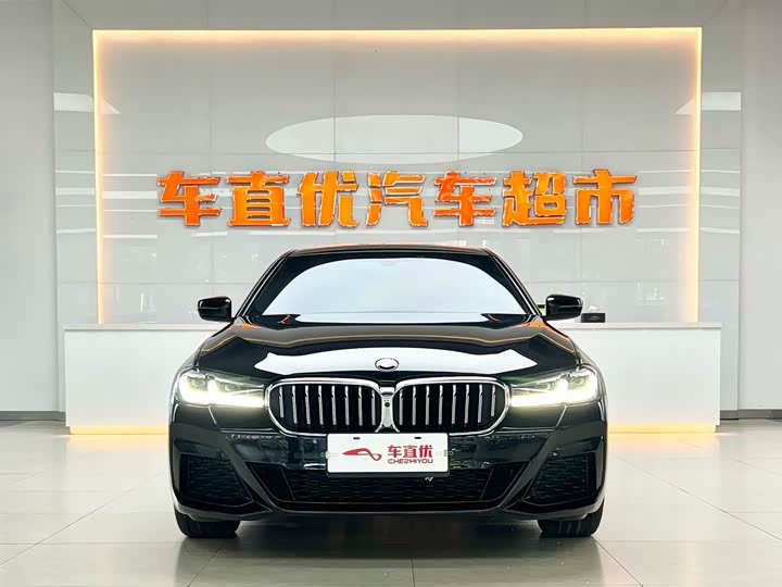 Фото 3 - BMW 5 Series